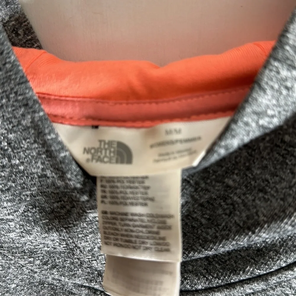 THE NORTH FACE WOMENS HOODIE - Picture 4 of 8